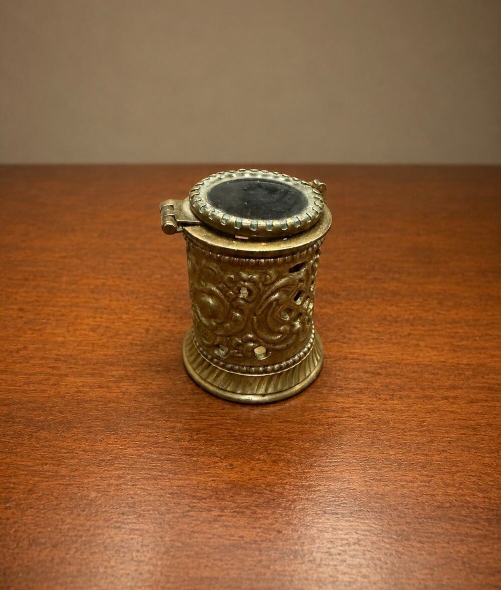 Vintage Anna Griffin Brass Stamp Roll Dispenser Two’s Company Glass Lid 2” High